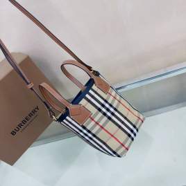 Picture of Burberry Handbags _SKUfw233324350fw